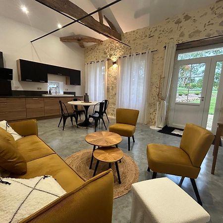 Maison De Vacances Gondrin Екстериор снимка